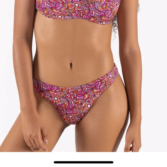 One One Swim flower power suit! - Picture 4 of 4